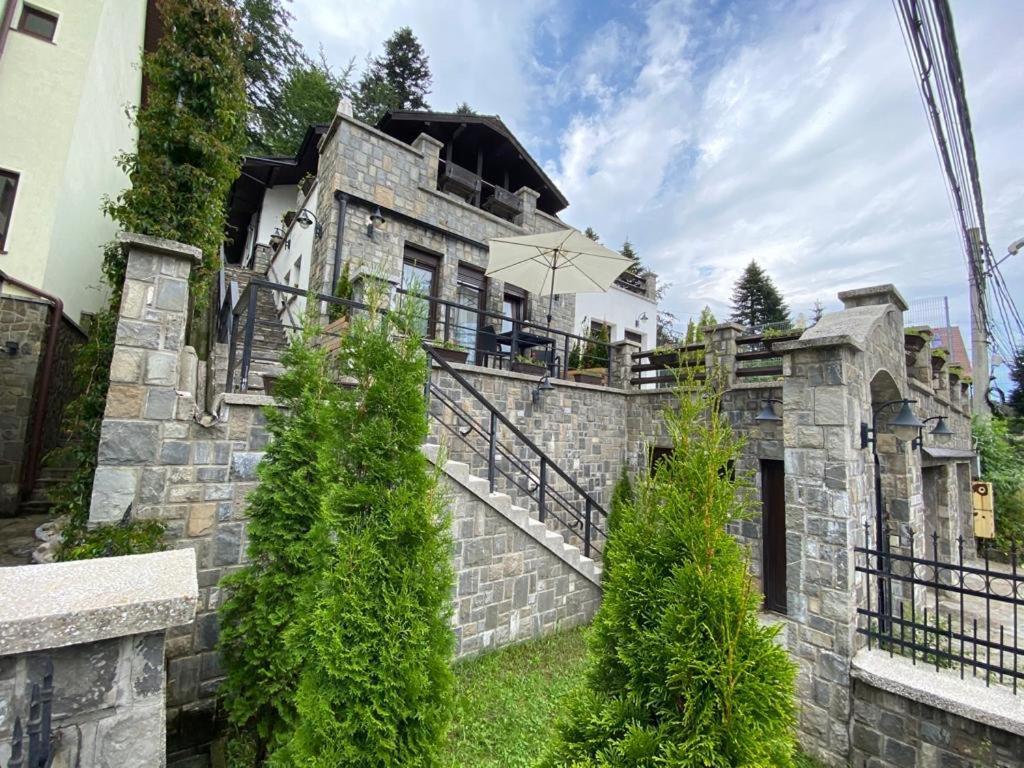 Hotel Vila Terase Sinaia Exterior foto